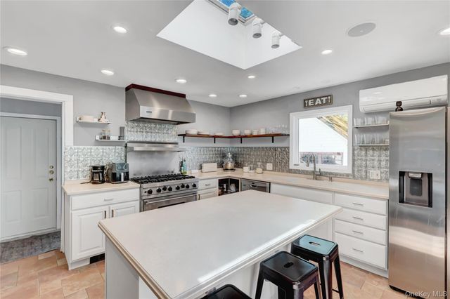 108 High Street, Port Jefferson, NY 11777