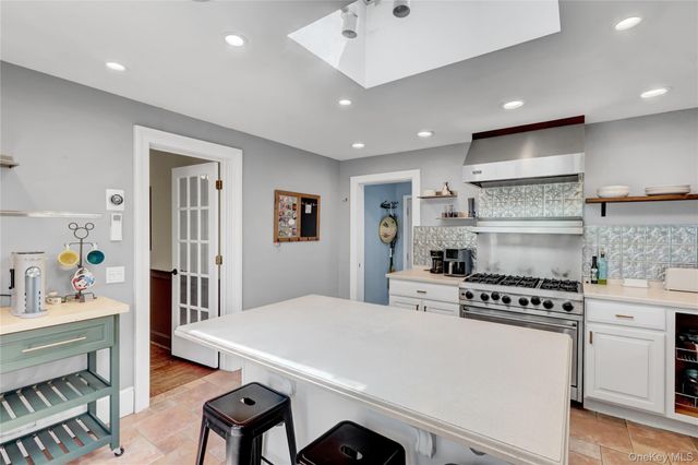 108 High Street, Port Jefferson, NY 11777