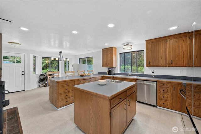 5917 306th Street NW, Stanwood, WA 98292