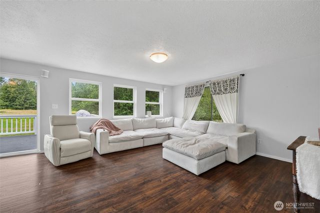 5917 306th Street NW, Stanwood, WA 98292