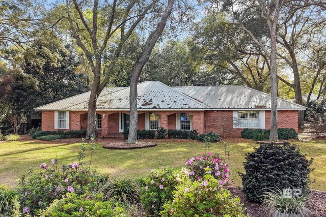 2146 Club House Drive, Lillian, AL 36549