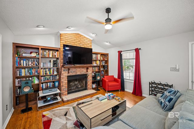 2146 Club House Drive, Lillian, AL 36549