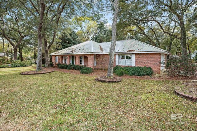 2146 Club House Drive, Lillian, AL 36549