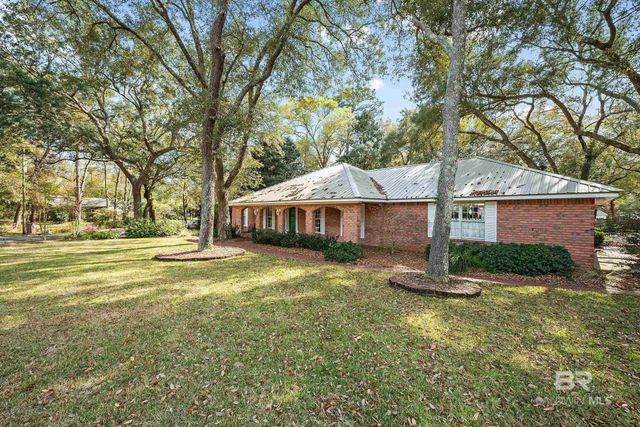 2146 Club House Drive, Lillian, AL 36549
