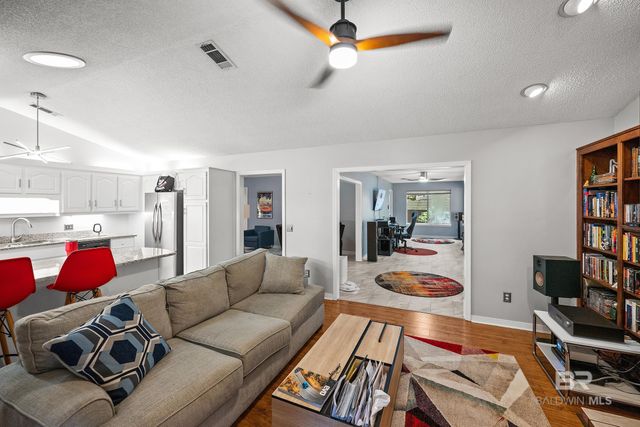2146 Club House Drive, Lillian, AL 36549