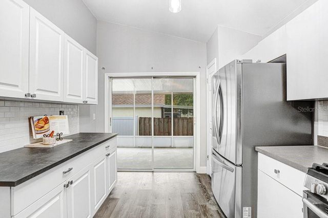 807 CAPE COD CIRCLE, Valrico, FL 33594