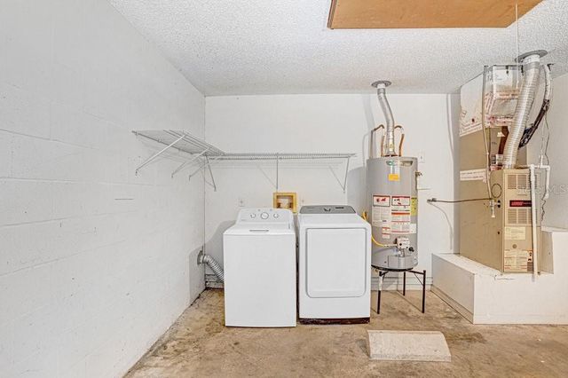 807 CAPE COD CIRCLE, Valrico, FL 33594