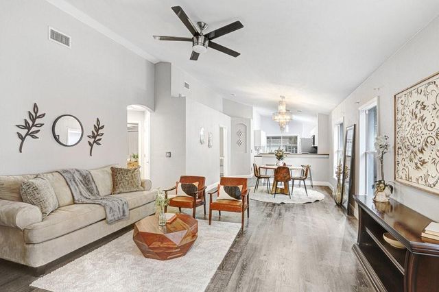 807 CAPE COD CIRCLE, Valrico, FL 33594