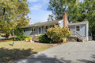 8 Edsel Road, Littleton, MA 01460