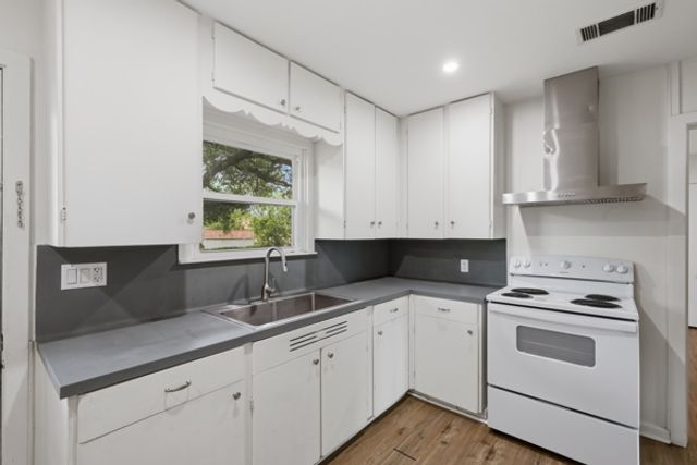 1608 Burt Street, Bryan, TX 77802