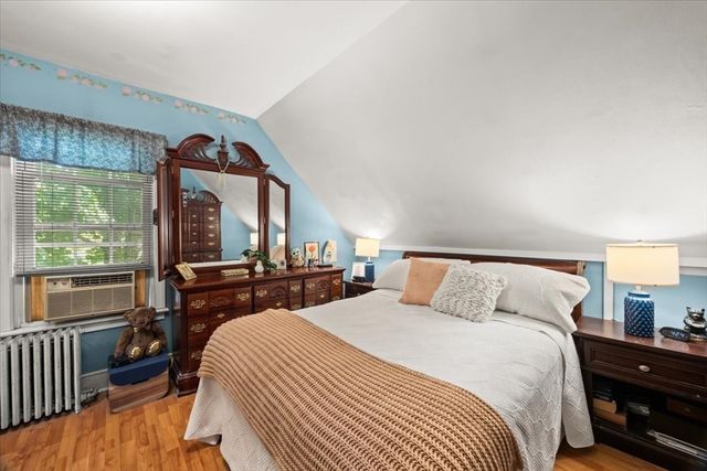 446 Plymouth St, Abington, MA 02351