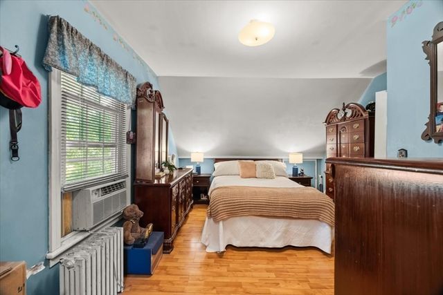446 Plymouth St, Abington, MA 02351
