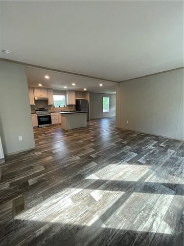 90 Laurie Lane, Amwell, PA 15301