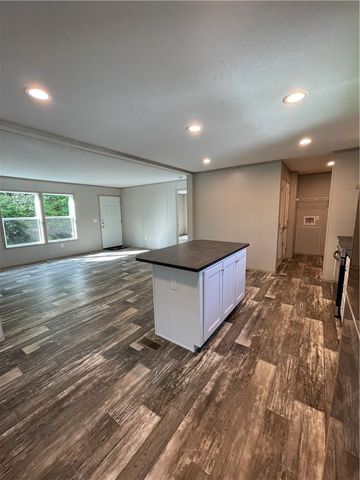 90 Laurie Lane, Amwell, PA 15301