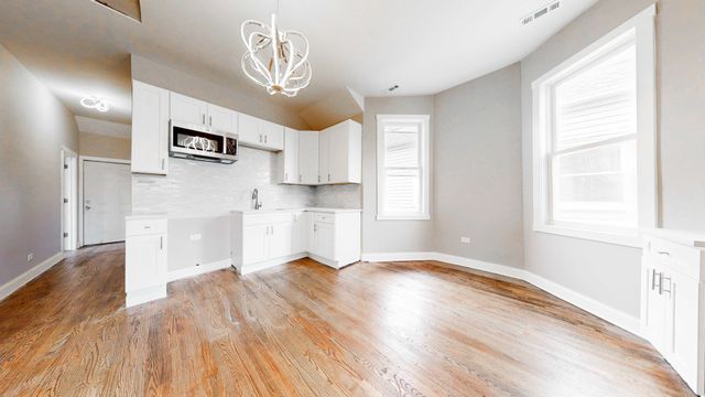 5915 S Sangamon Street, Chicago, IL 60621