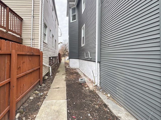 5915 S Sangamon Street, Chicago, IL 60621