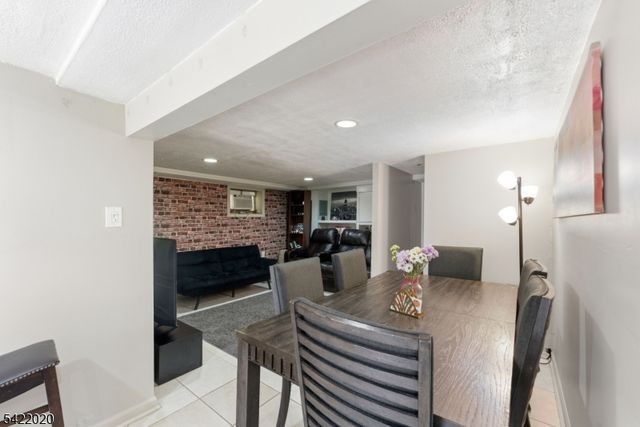 1930 Mildred Ave, Linden City, NJ 07036