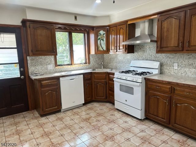 1930 Mildred Ave, Linden City, NJ 07036