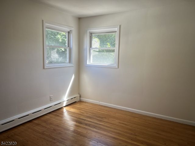 1930 Mildred Ave, Linden City, NJ 07036