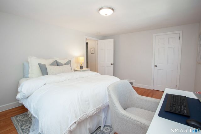 71 Riggs Avenue, West Hartford, CT 06107