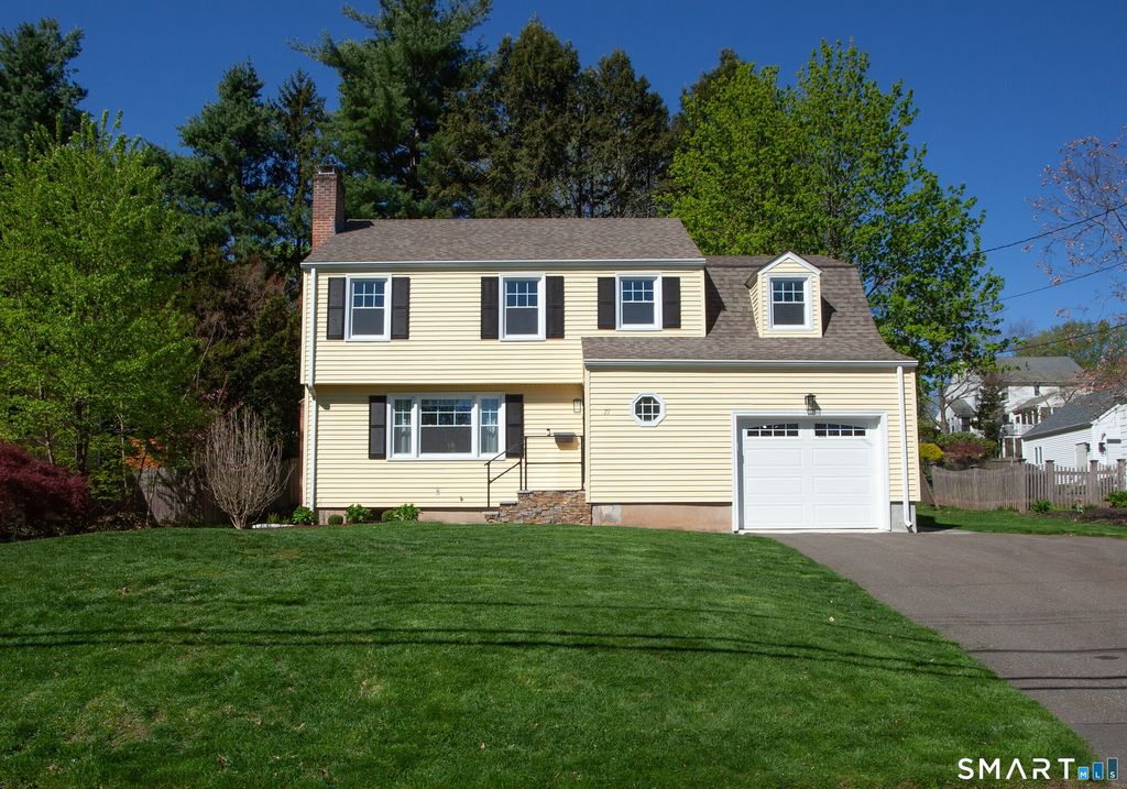 71 Riggs Avenue, West Hartford, CT 06107