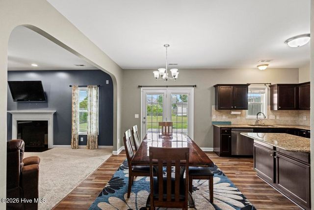 121 Long Pond Drive, Sneads Ferry, NC 28460