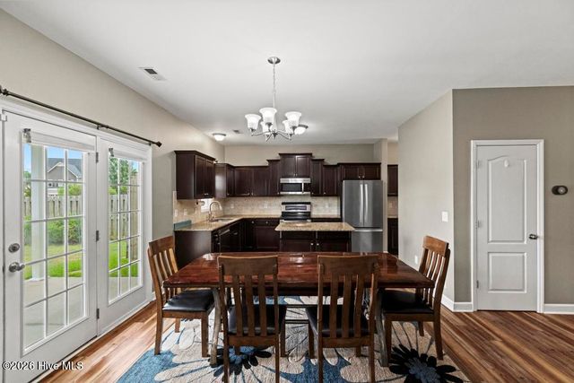 121 Long Pond Drive, Sneads Ferry, NC 28460
