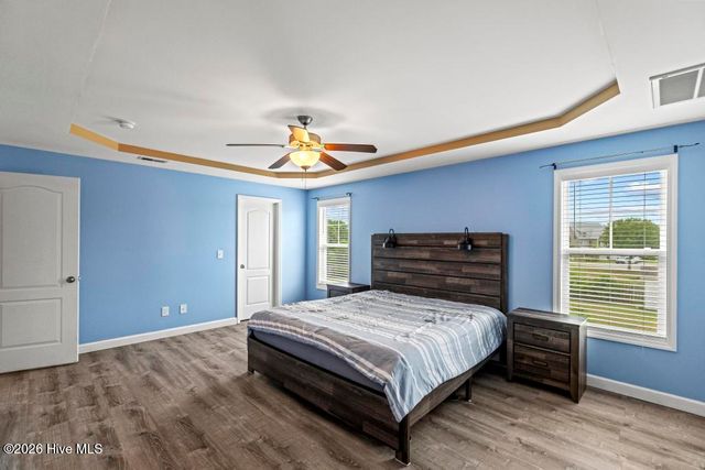121 Long Pond Drive, Sneads Ferry, NC 28460