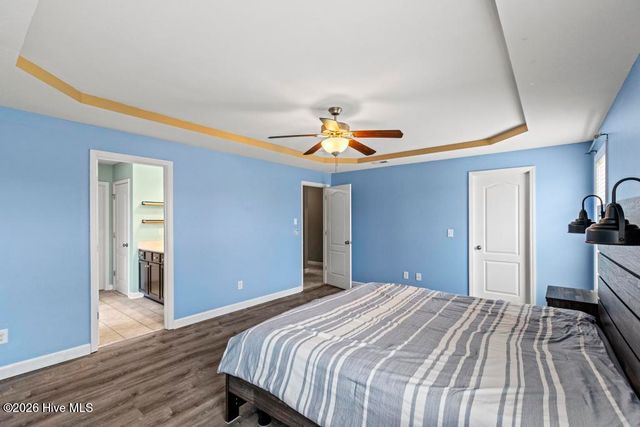 121 Long Pond Drive, Sneads Ferry, NC 28460