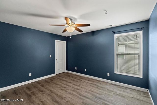 121 Long Pond Drive, Sneads Ferry, NC 28460