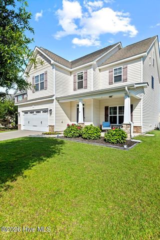 121 Long Pond Drive, Sneads Ferry, NC 28460