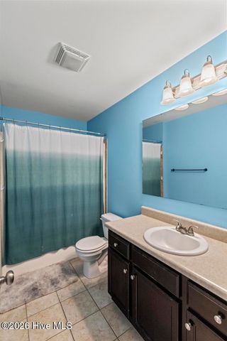 121 Long Pond Drive, Sneads Ferry, NC 28460