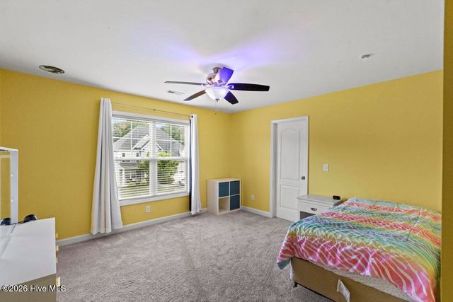 121 Long Pond Drive, Sneads Ferry, NC 28460