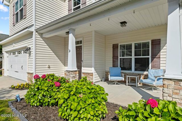 121 Long Pond Drive, Sneads Ferry, NC 28460