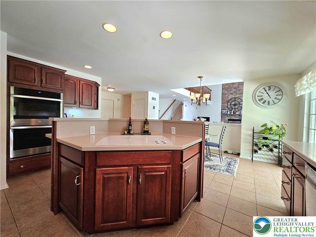 1200 Paxinosa Road East, Forks Twp, PA 18040