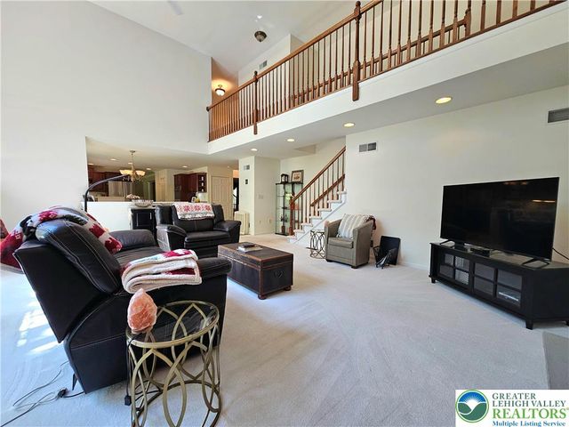 1200 Paxinosa Road East, Forks Twp, PA 18040