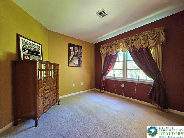 1200 Paxinosa Road East, Forks Twp, PA 18040