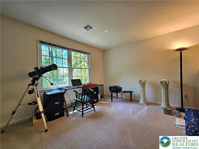 1200 Paxinosa Road East, Forks Twp, PA 18040