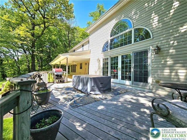 1200 Paxinosa Road East, Forks Twp, PA 18040