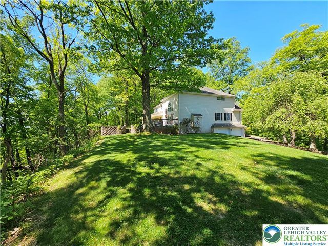1200 Paxinosa Road East, Forks Twp, PA 18040