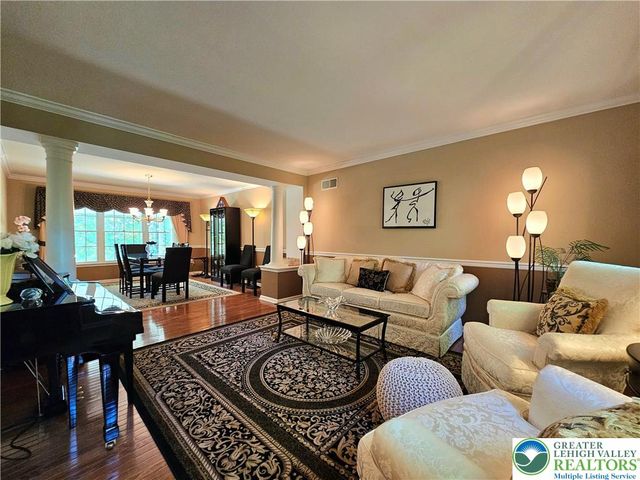 1200 Paxinosa Road East, Forks Twp, PA 18040