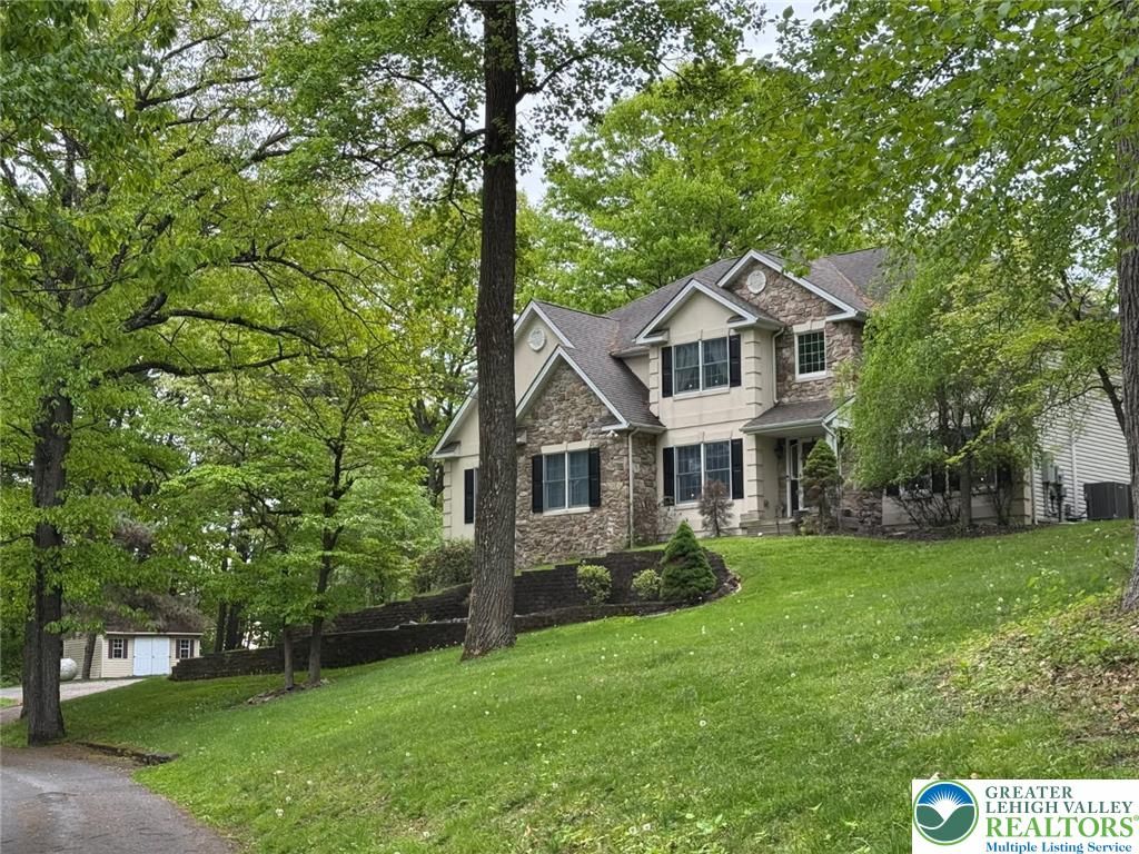 1200 Paxinosa Road East, Forks Twp, PA 18040