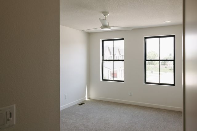 7709 Presence Lane, West Des Moines, IA 50266