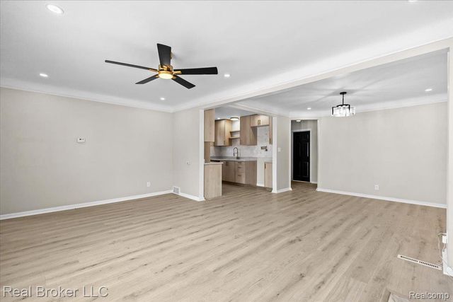 16853 Mansfield Street, Detroit, MI 48235