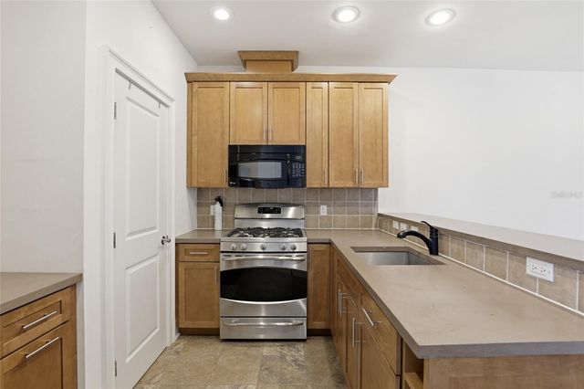 7443 SW 65TH PLACE, Gainesville, FL 32608