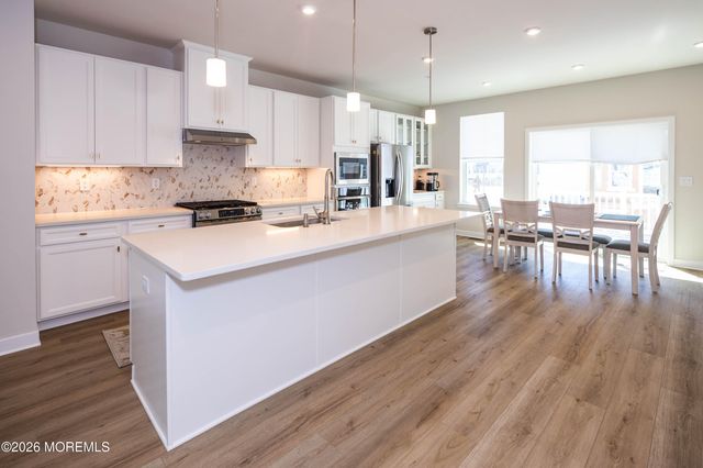 141 S Durham Drive 1121, Howell, NJ 07731