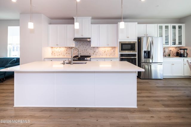 141 S Durham Drive 1121, Howell, NJ 07731