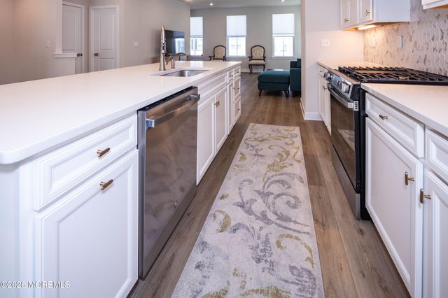 141 S Durham Drive 1121, Howell, NJ 07731