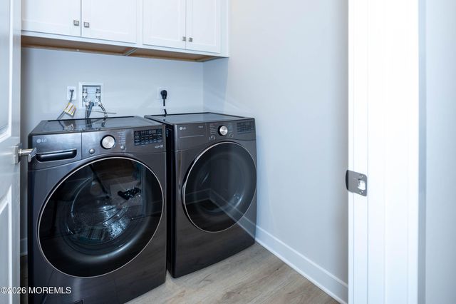 141 S Durham Drive 1121, Howell, NJ 07731
