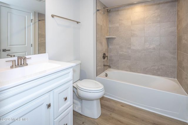 141 S Durham Drive 1121, Howell, NJ 07731